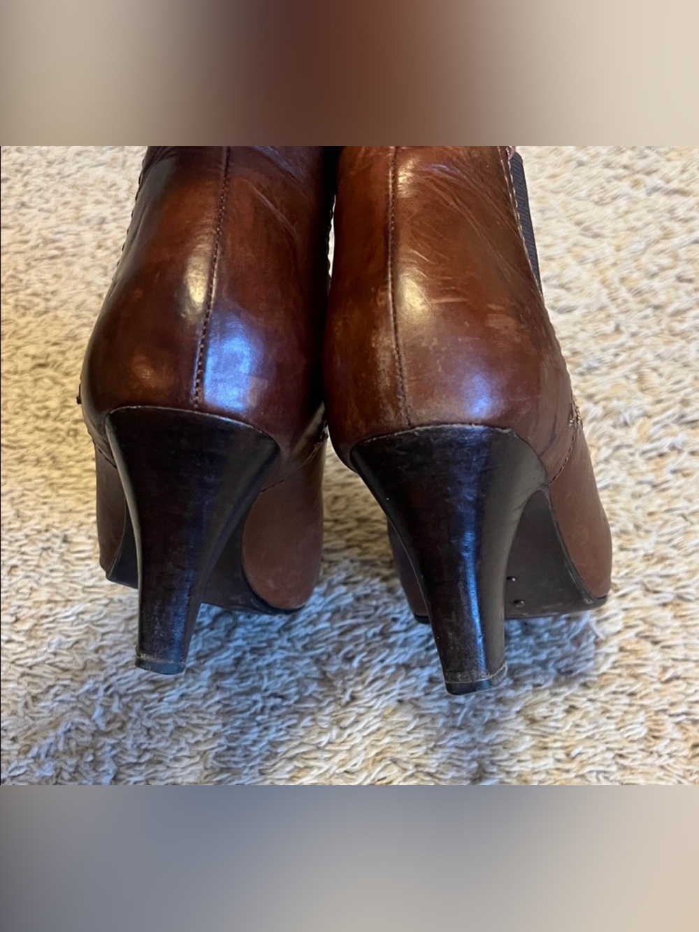 Frye Brown Leather Chelsea Ankle Boots | Size 9 | Classic Heeled Booties - Picture 3 of 16